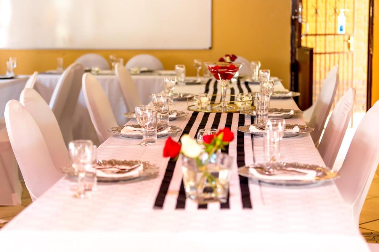 Riverton Manor Centurion Bagian luar foto