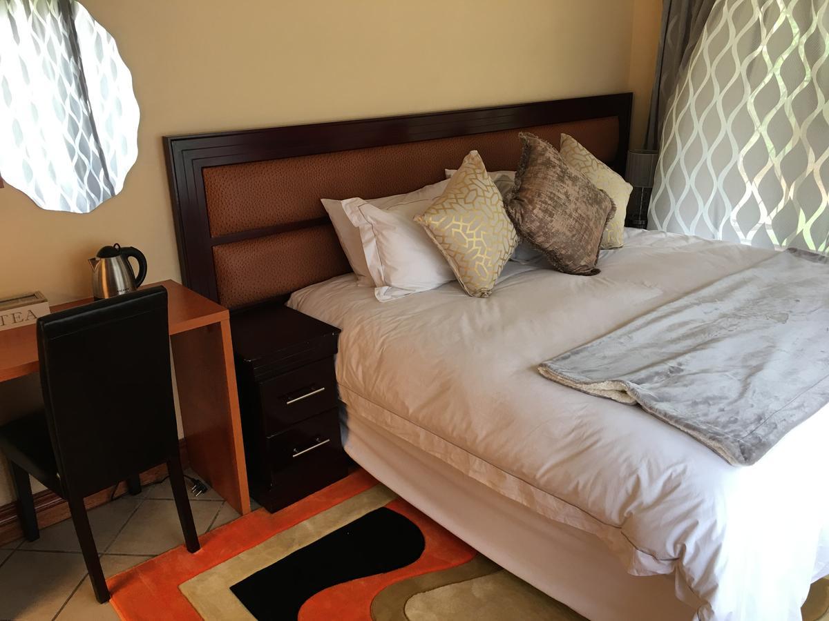 Riverton Manor Centurion Bagian luar foto