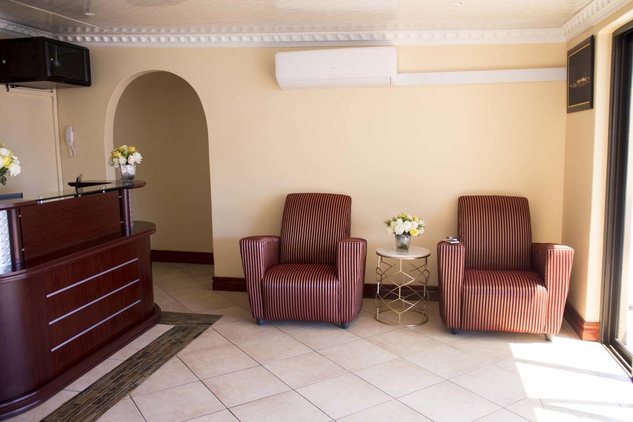 Riverton Manor Centurion Bagian luar foto